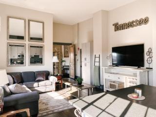 Neyland View Condo - Heart of Downtown Knoxville - 0