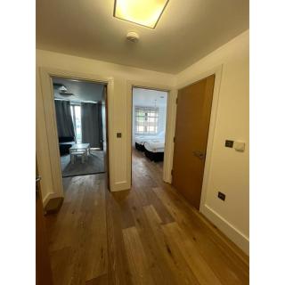 Spacious 1 Bedroom Flat in Kilburn Park F55 - Londra - 9