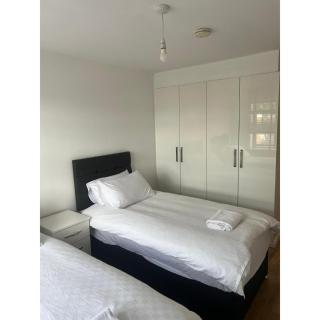 Spacious 1 Bedroom Flat in Kilburn Park F55 - Londra - 2