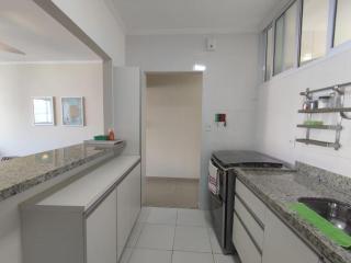 4 qtos/2 vagas - 70mt da praia - Guarujá - 7