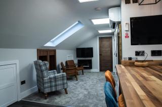 Chestnut retreat a stunning Annex apartment - Ossett - 1