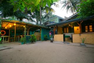 Rosa Shashi Cabanas - Galle - 6
