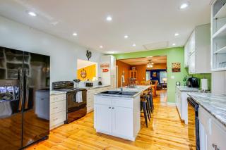 Peaceful Perry Home with Patio - Pets Welcome! - Lecompton - 2