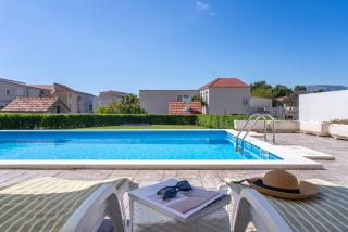 3 bedroom apartment with private pool - Split - 8