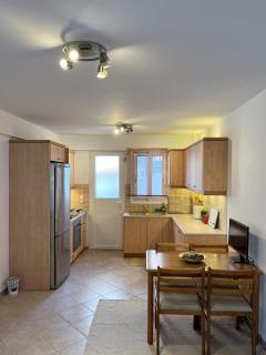 Sunny Modern Beach Retreat Steps from the Shore - Saronida - 1