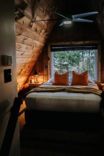 NEW! Cozy & Modern A-Frame in the woods w/HOT TUB - Tamworth - 5