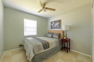Brand NewPainted Vacation Hse NrUCF PetsOK Fenced - Orlando - 8