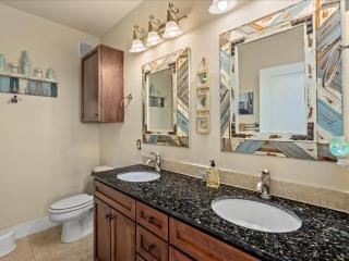 The Perfect Bay-Front Destination - 1
