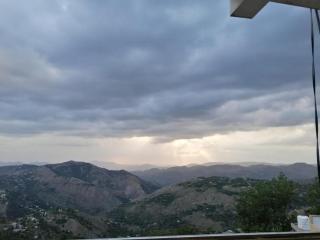Serenity Family Retreat - Murree - 4