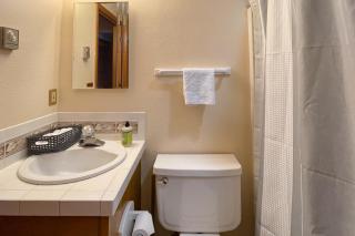 Water's Edge Haven - Joseph - 3