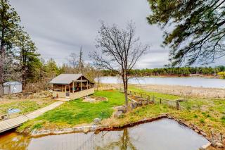 Lakeside Luxury - Lake of the Woods - 8