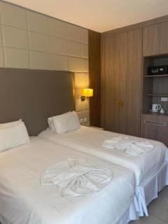 Tsokkos Protaras Beach Hotel - Protaras - 9