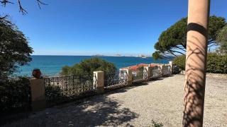 VILLA VALENTINE, vue panoramique sur la mer et les iles, Corniche Kennedy, Marseille - Marsiglia - 9