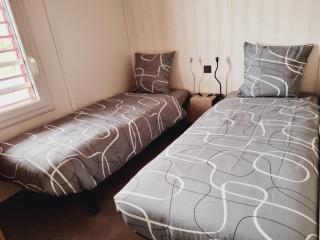 Chalet Etxean, de 1 à 6 personnes avec Barbecue, Parking et Piscine - Hasparren - 2