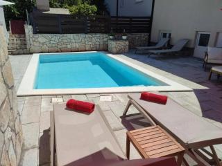 LUXURY Apartment IMOTA,with private pool,Car EVcharger - Imotski - 9