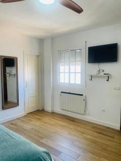 Patio de Los Barberos 3 - 7