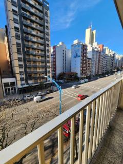 Departamento en Edificio Maral 14, Colon, zona Guemes. - Mar del Plata - 6