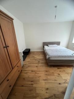 This room is not open - Hornchurch - 0