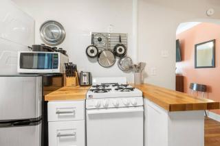 Retro 1BR for 4 with King Bed near Zoo and Liberty Bowl - Memphis - 4