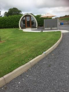 Murphys Glamping Pod - 1