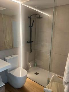 Apartamento de 3 Habitaciones y 2 Baños en Sant Pol de Mar con piscina comunitaria - San Pol de Mar - 4