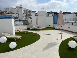 Apartamento de 3 Habitaciones y 2 Baños en Sant Pol de Mar con piscina comunitaria - San Pol de Mar - 3