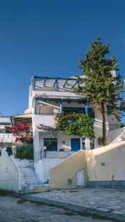 Serenity Beach Front Maisonette, Mola Kaliva - 6