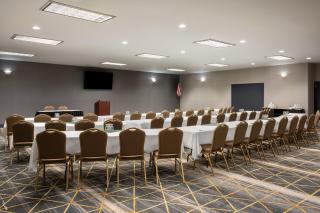 Holiday Inn Ontario by IHG - Ontario - 6
