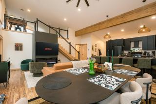Newly Built Lakeview Escape with Game Room, Spa, Hot Tub - McHenry - 8