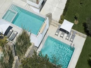 Magnificent Crete Villa 4 Bedrooms Villa Ánthos Two Large Private Pools Jacuzzi Bbq Close To The Beach Rethymno - Prínos - 6