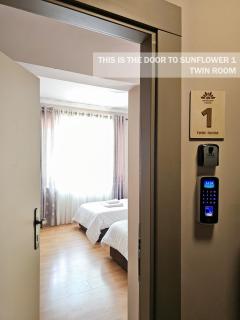 Sunflower Rooms - Tirana - 2