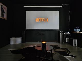 BLACK BOX CINEMA appartement avec balnéo - Épinal - 0