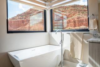 Kanab Villa Oasis New luxury home in upscale neighborhood with rooftop deck - Kanab - 7