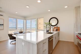 Seaside Vacation Rental Walk to Beach and Downtown! - Seaside - 2