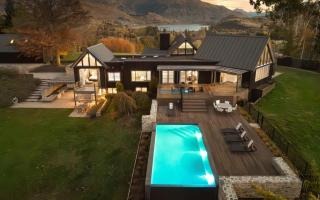 Aroha Homestead Luxury Holiday Home by MajorDomo - Arrowtown - 2