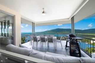 Airlie Beach Ocean Views & Resort Living @ 231 - Airlie Beach - 8