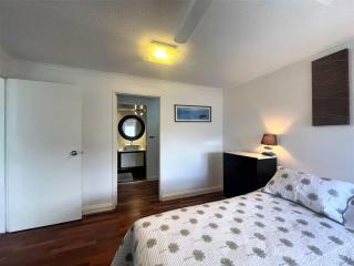 Aquarius waterfront apartment - Cairns - 3