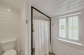 Big Mama Beach House Limited time 5BDR, POOL - Tybee Island - 4