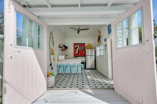 Big Mama Beach House Limited time 5BDR, POOL - Tybee Island - 3
