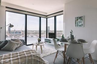 Premier Harbour View & Parking near Marvel Stadium - 7