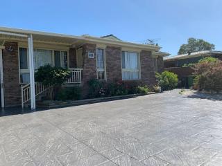 Big house 6 bedrooms , free parking - Fairfield - 7
