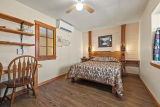 Wild Goose Lodge - - 4