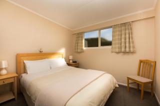 Broadway Lodge Motel - 6
