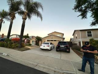 HC Accessible 4 Bed 3 Bath with Sparkling Pool and Spa-we have lifts and roll in shower - Santee - 1
