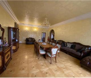 Eriks Guest House -Four Bedrooms with Indoor Pool - 2