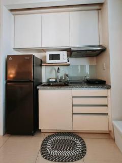 Hooga Home Calxy Residences Near Ayala Center Unit 10E - 9