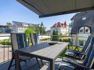 Villa Beatrice in Binz - WG 8 mit Balkon und kleinem Meerblick - Binz - 8