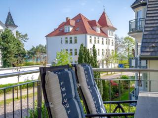 Villa Beatrice in Binz - WG 8 mit Balkon und kleinem Meerblick - Binz - 5