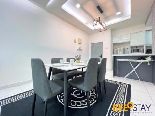 Bandar Saujana Putra 8PAX Residence Pool View - 2