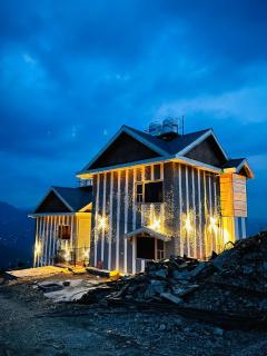 The hidden hedges - 3